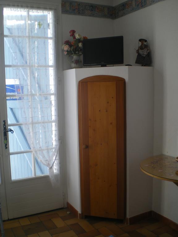 Chez Nanie Bed & Breakfast Mane  Bagian luar foto