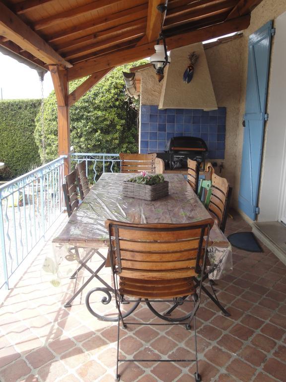Chez Nanie Bed & Breakfast Mane  Bagian luar foto