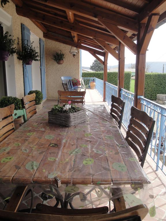 Chez Nanie Bed & Breakfast Mane  Bagian luar foto